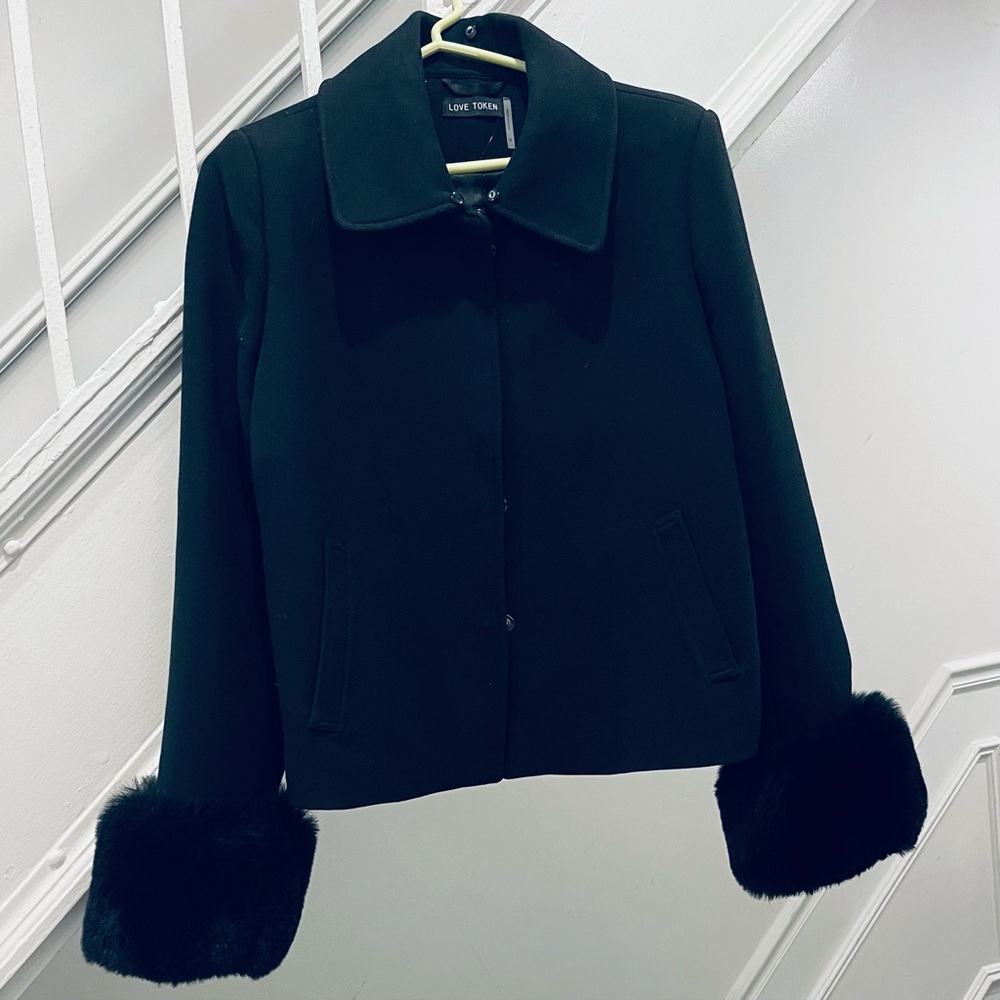 Love Token Elegant Black jacket with Faux Fur trim